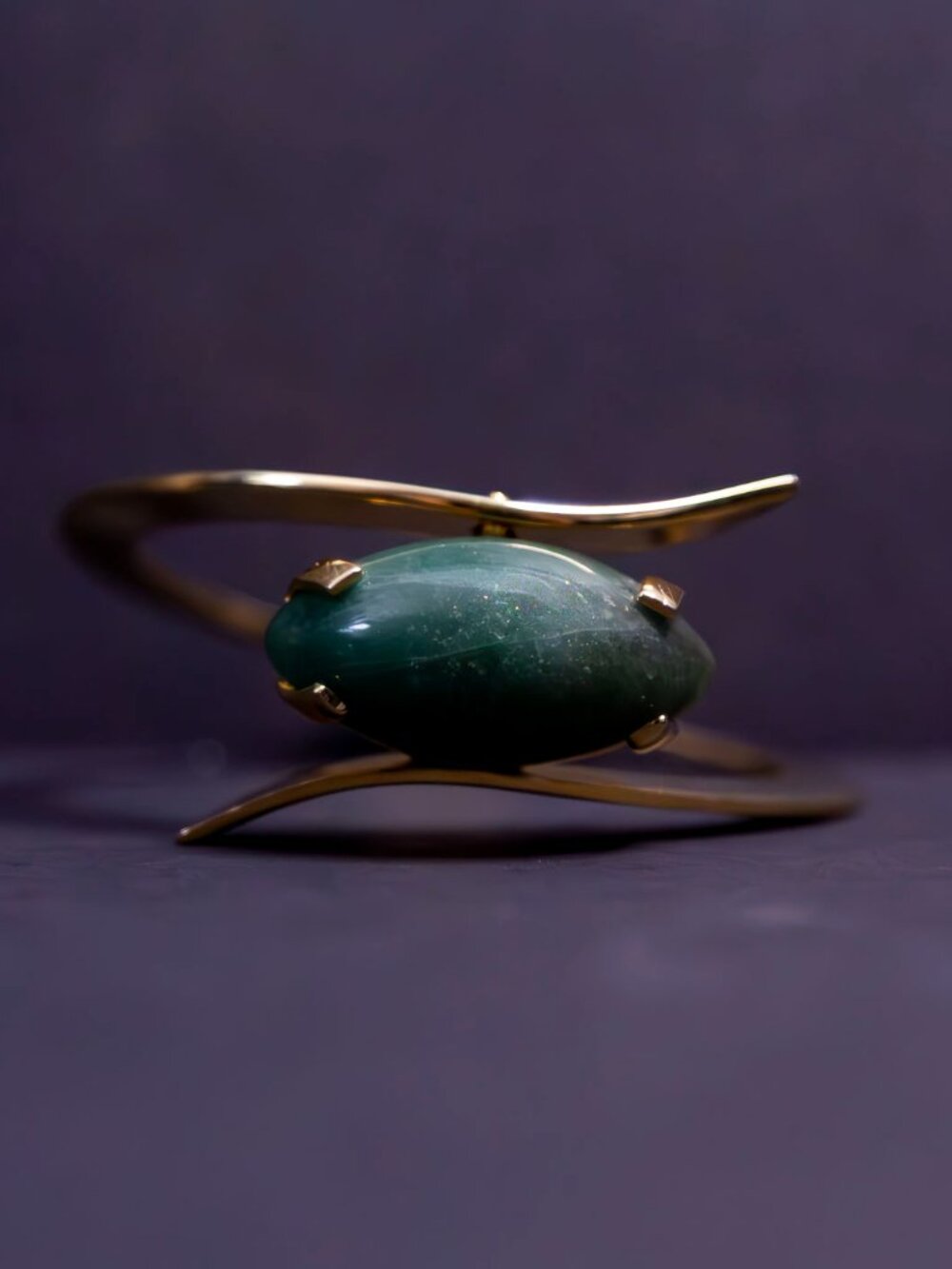 Vintage Clamper Bracelet with Large Green Jade Cabochon Stone Gold Tone